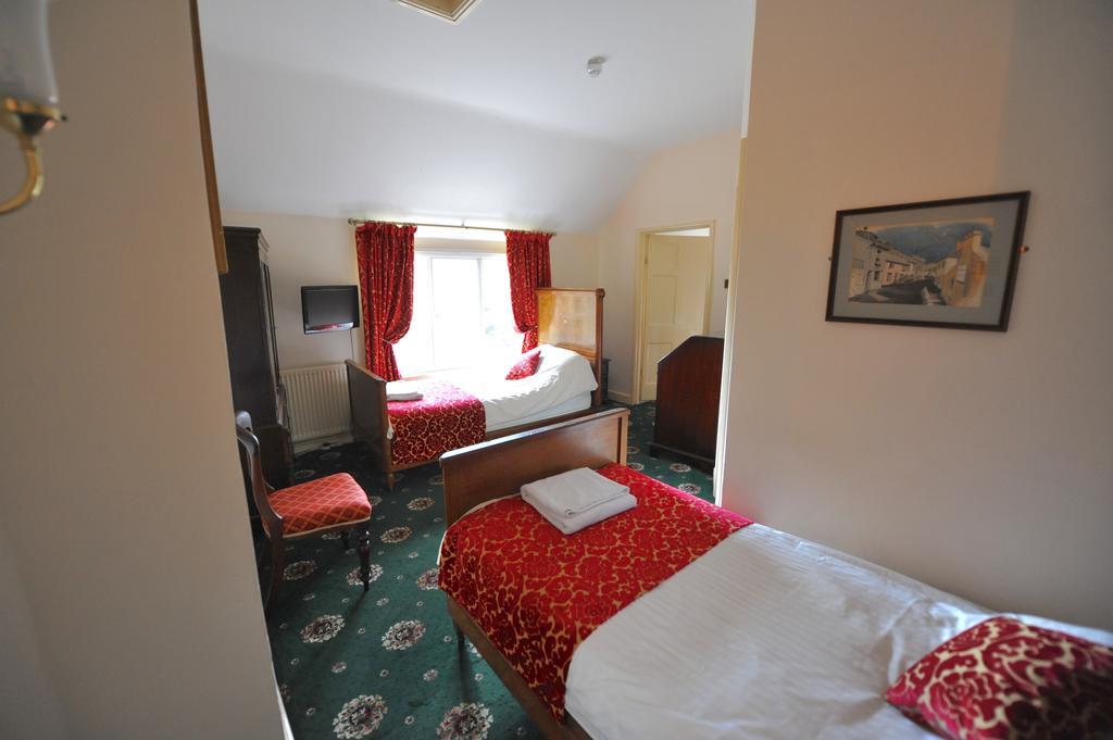 The Greyhound Coaching Inn Lutterworth Room photo